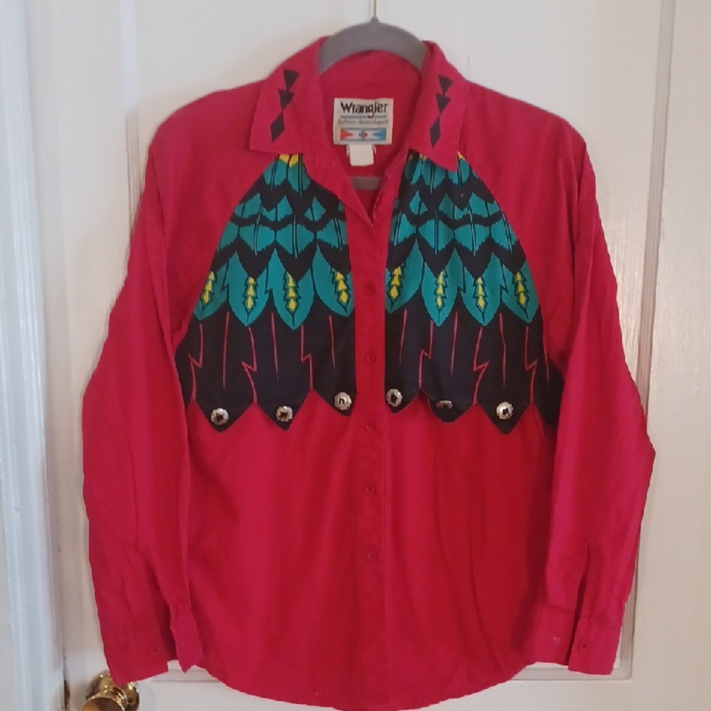 Vintage Wrangler Red Shirt with Teal and Black Feather Pattern Women's Size Med